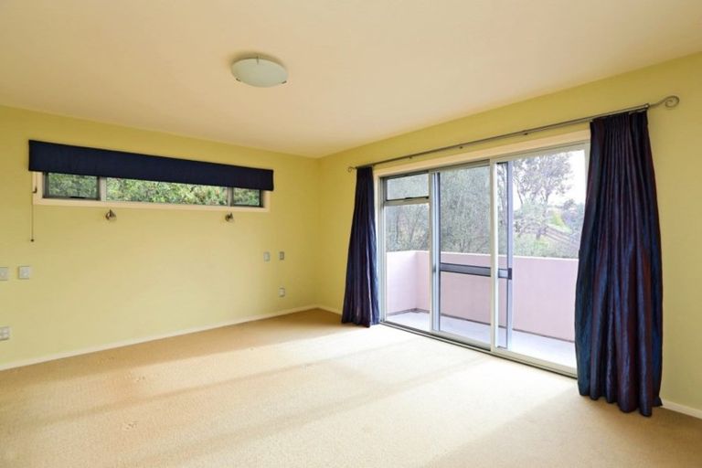 Photo of property in 100 Tironui Drive, Taradale, Napier, 4112