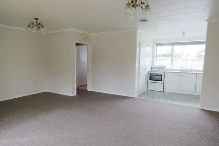 Photo of property in 2/147 Carrington Street, Lower Vogeltown, New Plymouth, 4310
