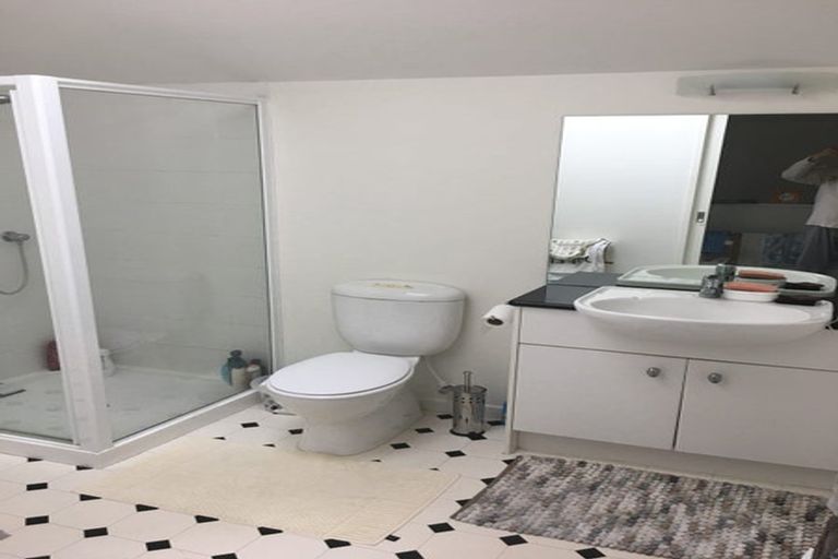 Photo of property in 7/15 Roxburgh Street, Mount Victoria, Wellington, 6011