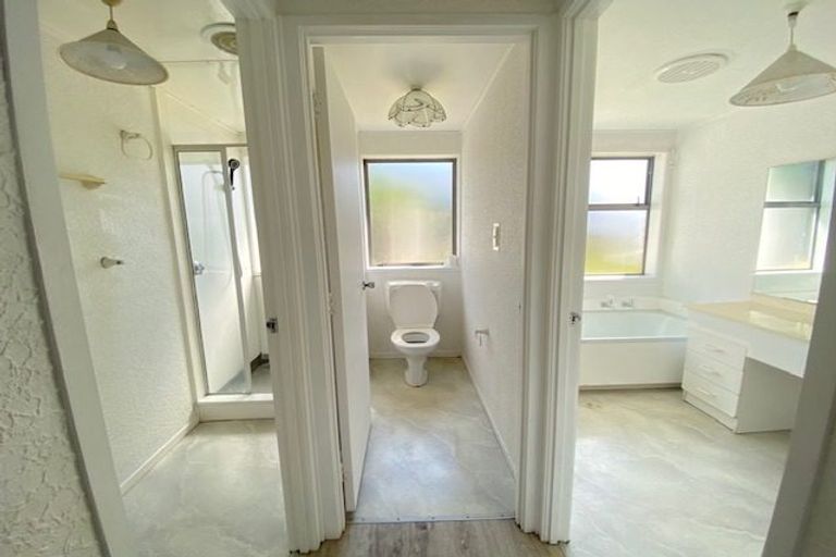 Photo of property in 1 Skilling Place, Farm Cove, Auckland, 2012