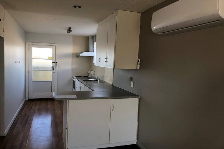 Photo of property in 3/4 Division Street, Riccarton, Christchurch, 8041