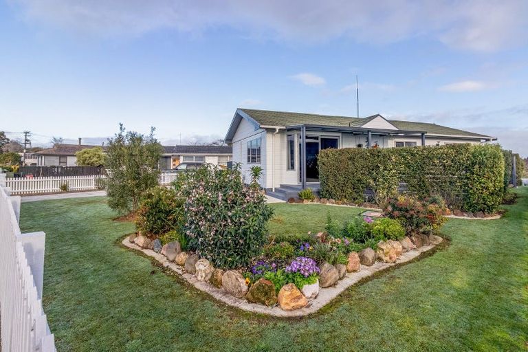 Photo of property in 10 Thames Road, Paeroa, 3600