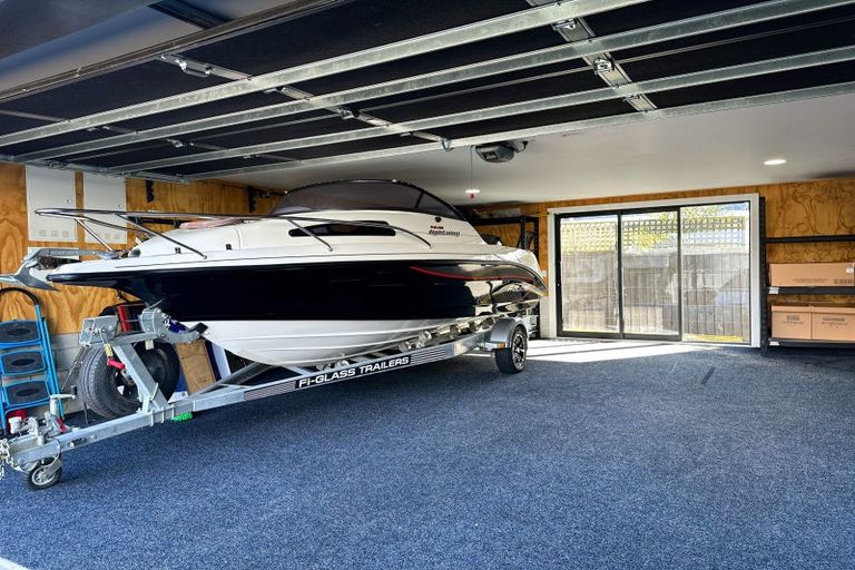 Photo of property in 22b Strowan Road, Strowan, Christchurch, 8052