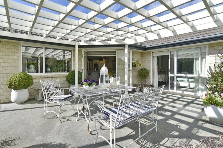 Photo of property in 19 Hawthorn Mews, Rangiora, 7400