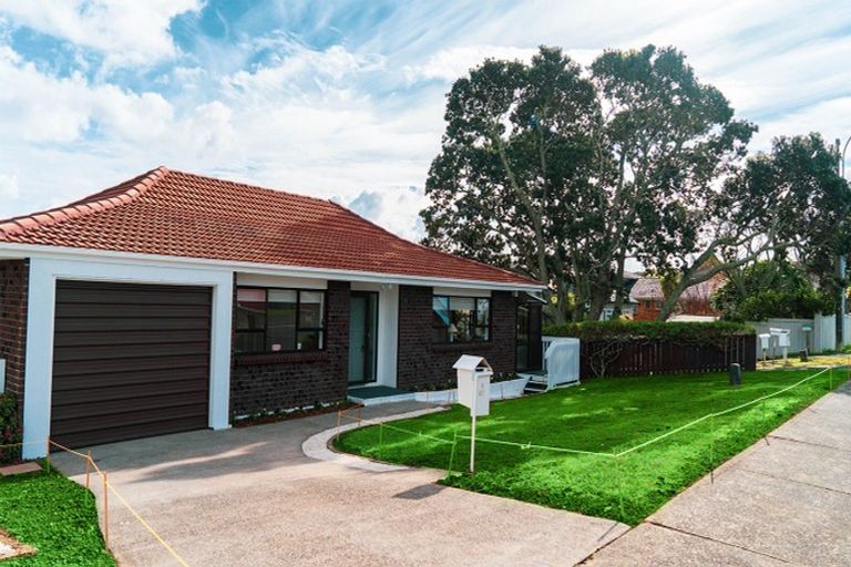 Photo of property in 1/87 Cook Street, Howick, Auckland, 2014