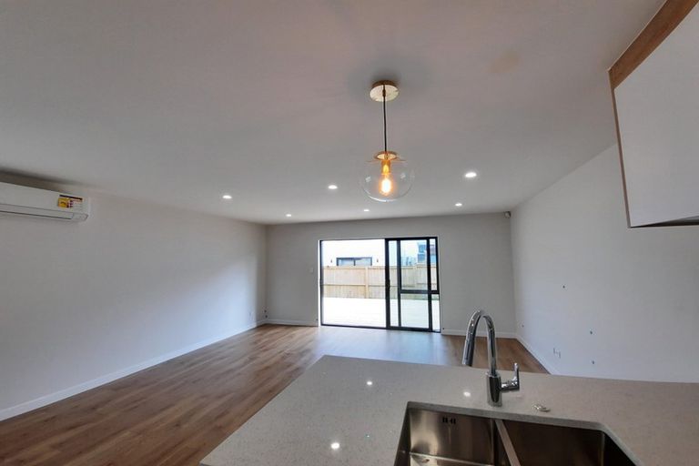 Photo of property in 11 Te Rauroha Street, Papakura, 2110