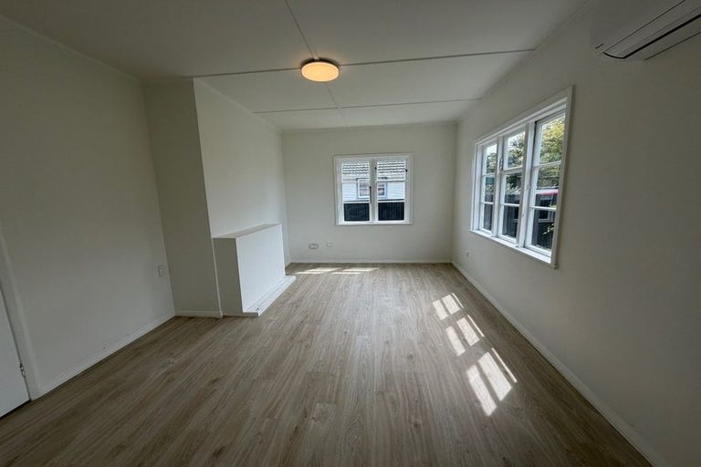 Photo of property in 1007 Pukatea Street, Saint Leonards, Hastings, 4120