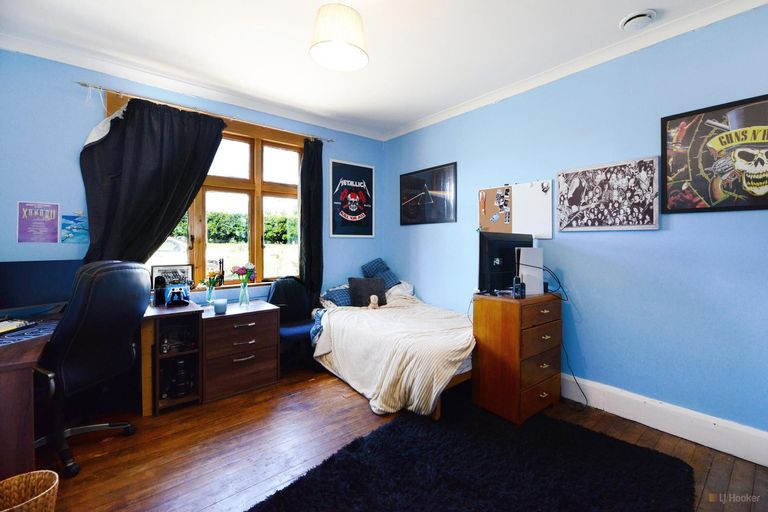 Photo of property in 19 Mount John Road, Waimate, 7977