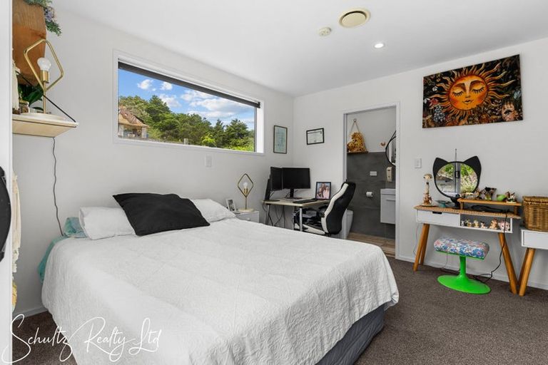 Photo of property in 37 Willow Lane, Maungaturoto, 0588