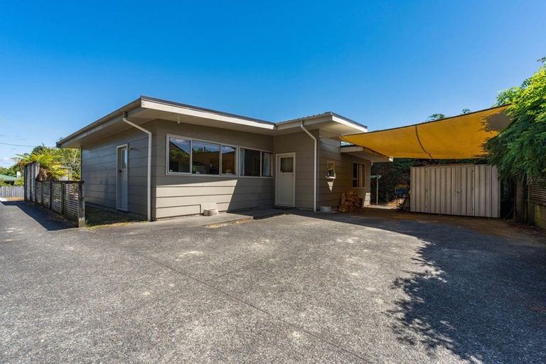 Photo of property in 1/12 Gradwell Place, Two Mile Bay, Taupo, 3330