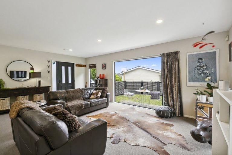 Photo of property in 19b Sheridan Terrace, Johnsonville, Wellington, 6037
