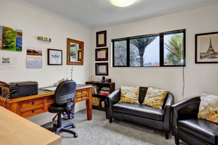 Photo of property in 28 Karamea Street, Whalers Gate, New Plymouth, 4310