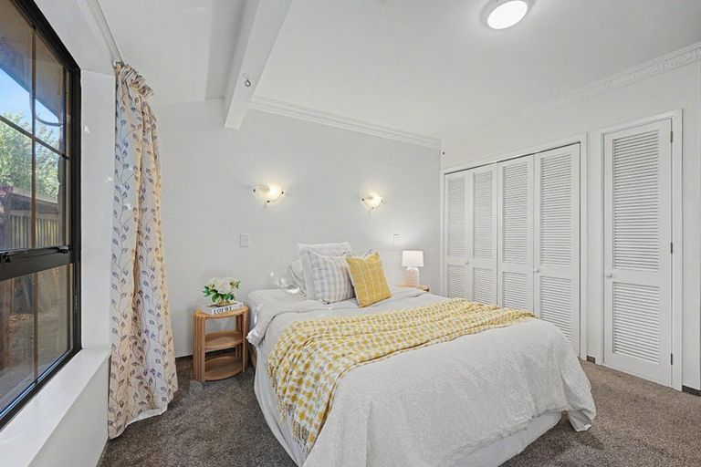 Photo of property in 4 Rowanwood Close, Halswell, Christchurch, 8025