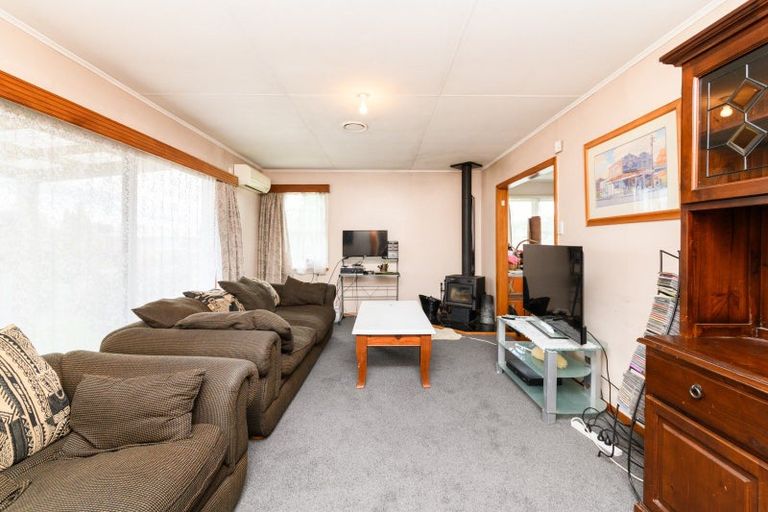 Photo of property in 8 Anakiwa Street, Kelvin Grove, Palmerston North, 4414