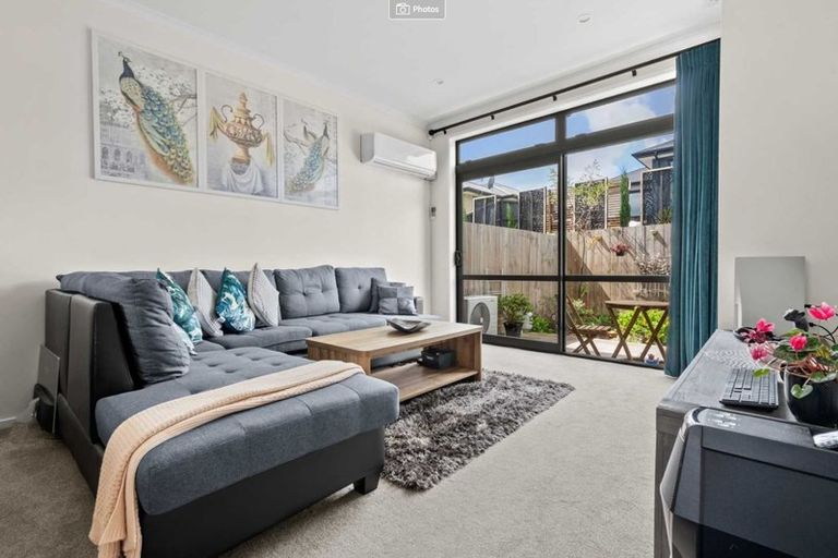 Photo of property in 11 Fermi Lane, Papakura, 2110