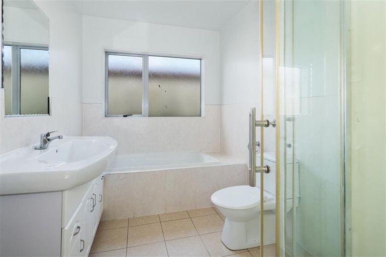 Photo of property in 8 Shayla Place, Favona, Auckland, 2024