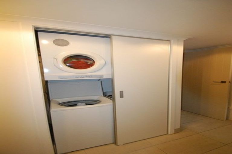 Photo of property in Bellagio Apartments, 5e/39 Taranaki Street, Te Aro, Wellington, 6011