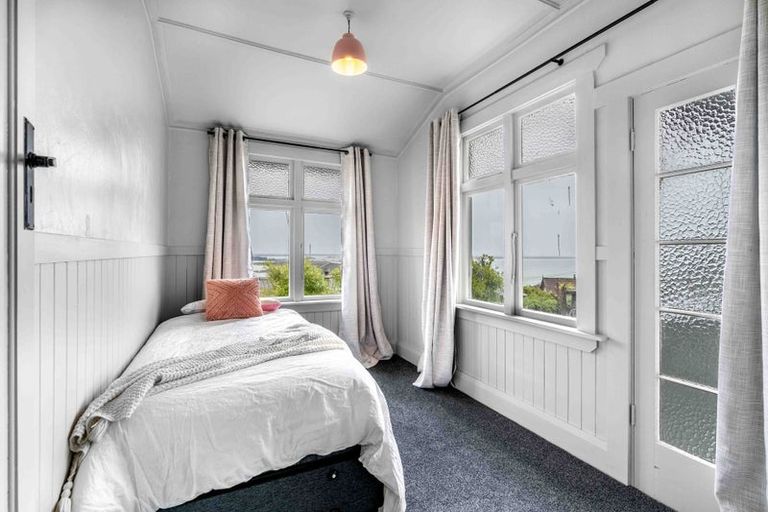 Photo of property in 83 Walker Street, Bluff, 9814