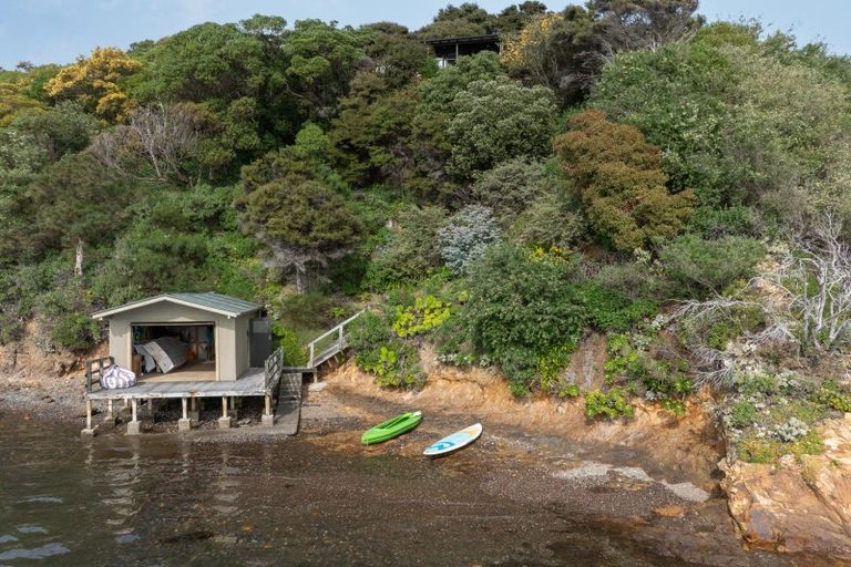 Photo of property in 6b Kotare Lane, Takamatua, 7581