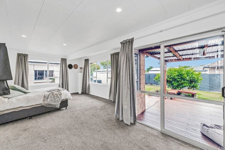 Photo of property in 5 Greenhaven Drive, Burwood, Christchurch, 8083
