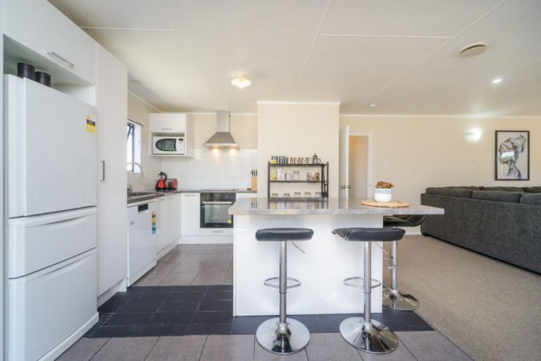 Photo of property in 15 Dahlstrom Grove, Kelvin Grove, Palmerston North, 4414
