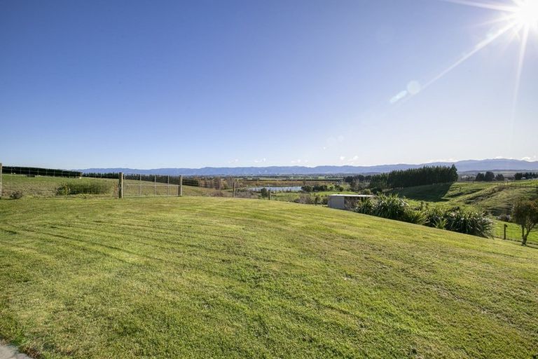Photo of property in 89 Sutherland Drive, Martinborough, 5781