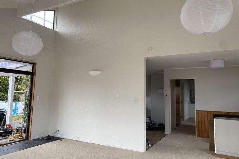 Photo of property in 5/25a Beach Road, Te Atatu Peninsula, Auckland, 0610