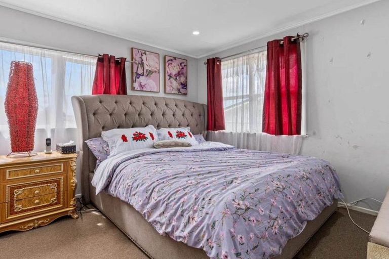 Photo of property in 69 Ferguson Street, Manurewa East, Auckland, 2102