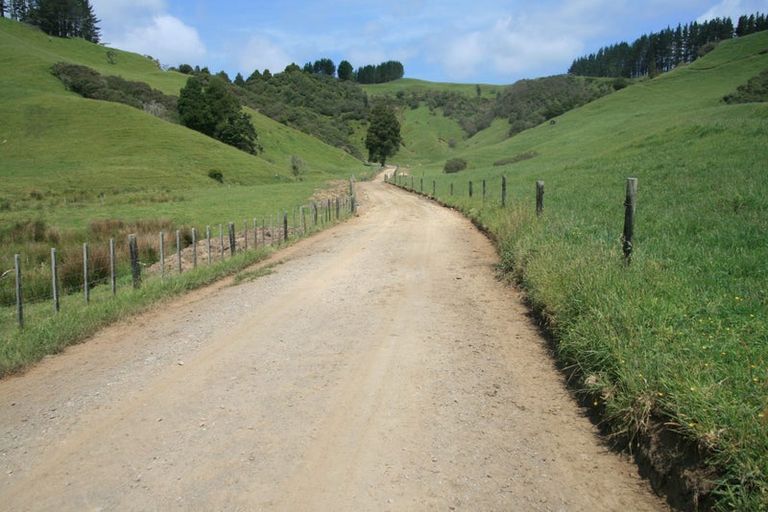 Photo of property in 2386 Tarata Road, Tarata, Inglewood, 4387