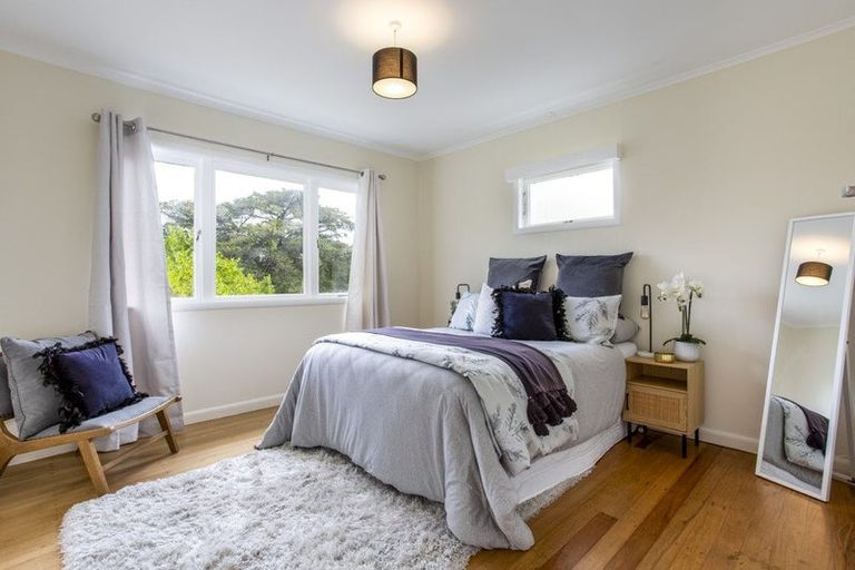 Photo of property in 25 Makiri Street, Helensville, 0800