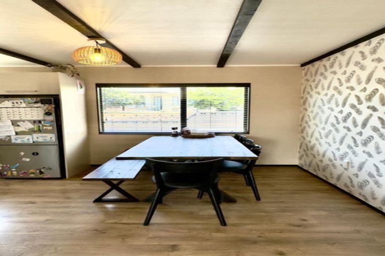 Photo of property in 44 Durham Drive, Havelock North, 4130