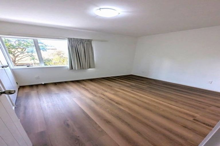 Photo of property in 98b Verran Road, Birkdale, Auckland, 0626