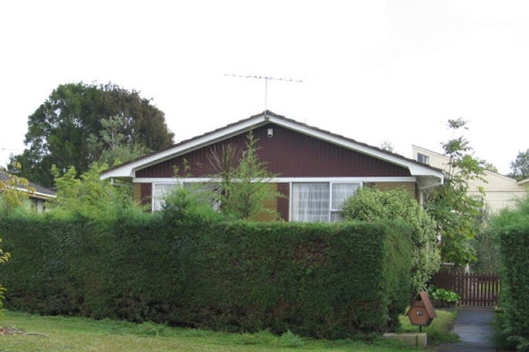 Photo of property in 47 Claverdon Drive, Massey, Auckland, 0614