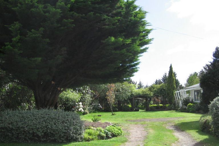 Photo of property in 7 Peehimanini Road, Waitahanui, Taupo, 3378