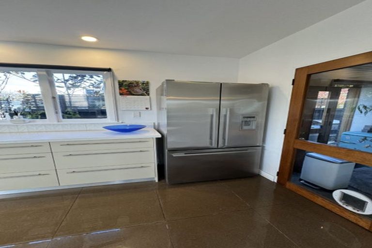 Photo of property in 68 Innes Road, St Albans, Christchurch, 8052