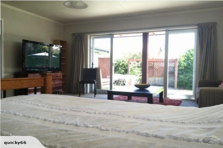 Photo of property in 14 Frye Crescent, Albert Town, Wanaka, 9305