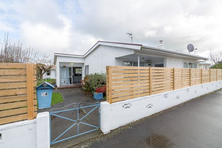 Photo of property in 14 Humphries Street, Greytown, 5712
