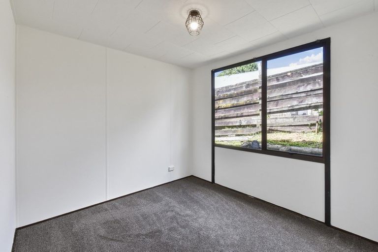 Photo of property in 2/8 Nearco Street, Randwick Park, Auckland, 2105