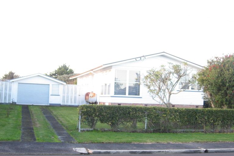 Photo of property in 3 Lomas Place, Manurewa, Auckland, 2102