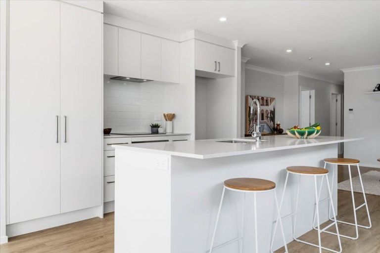 Photo of property in 122 Union Drive, Papamoa, 3118