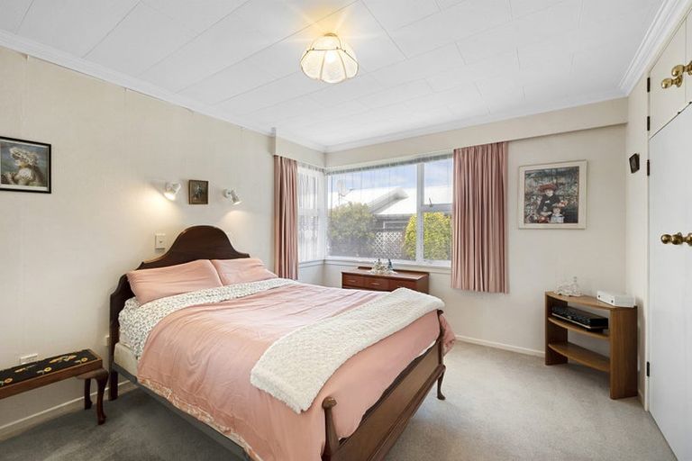 Photo of property in 412 Devon Street West, Lynmouth, New Plymouth, 4310