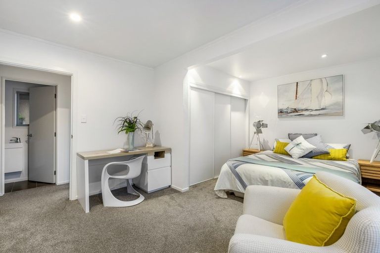 Photo of property in 2 Claude Road, Stanmore Bay, Whangaparaoa, 0932