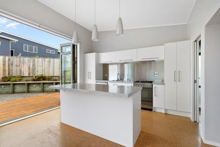 Photo of property in 37 Driftwood Place, Mangawhai Heads, Mangawhai, 0505