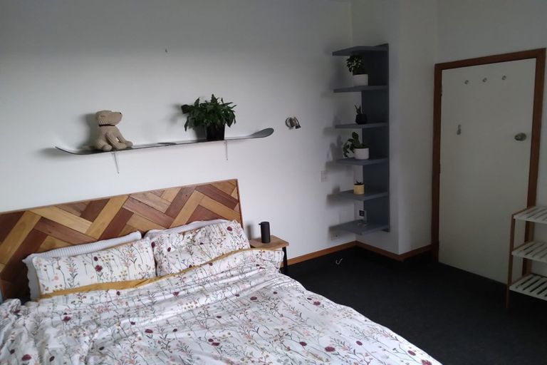 Photo of property in 1 Denton Street, Gore, 9710