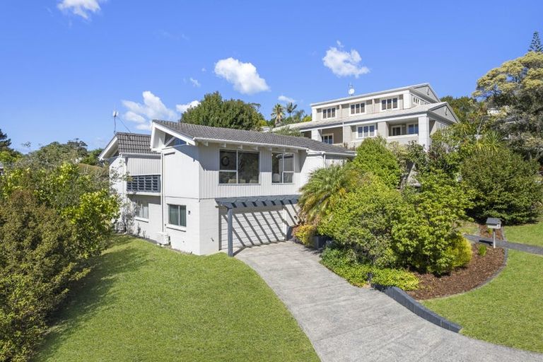 Photo of property in 40 Saddleback Rise, Murrays Bay, Auckland, 0630