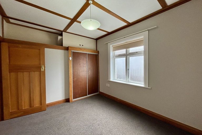 Photo of property in 212 Coutts Street, Rongotai, Wellington, 6022