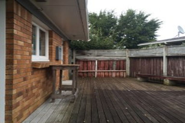 Photo of property in 12 Larnach Street, St Andrews, Hamilton, 3200