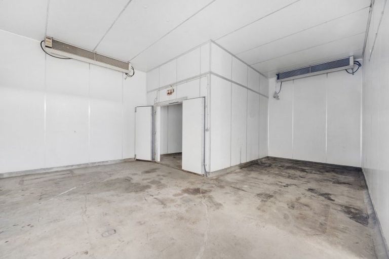 Photo of property in 47 Mile Road, Bombay, 2675