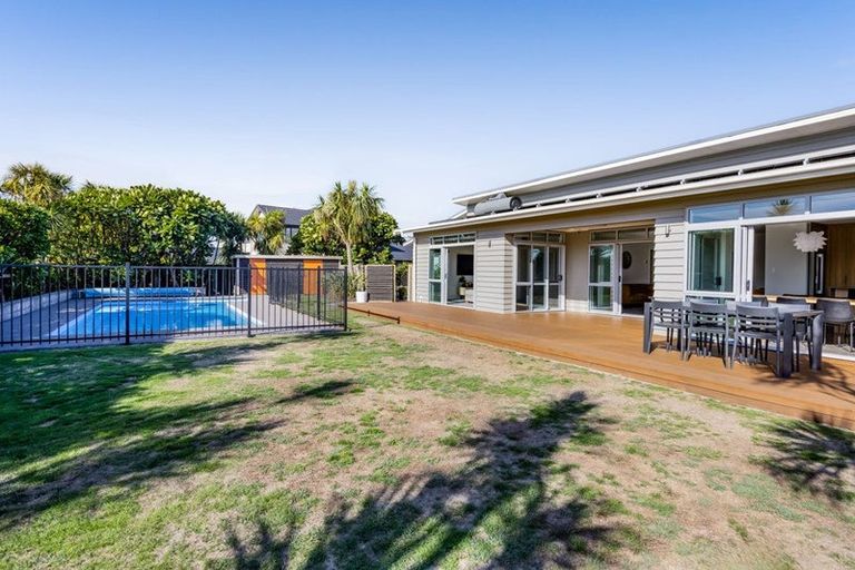 Photo of property in 9a Dolphin Parade, Bell Block, New Plymouth, 4312