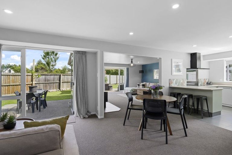 Photo of property in 15 Cross Street, Coalgate, 7673